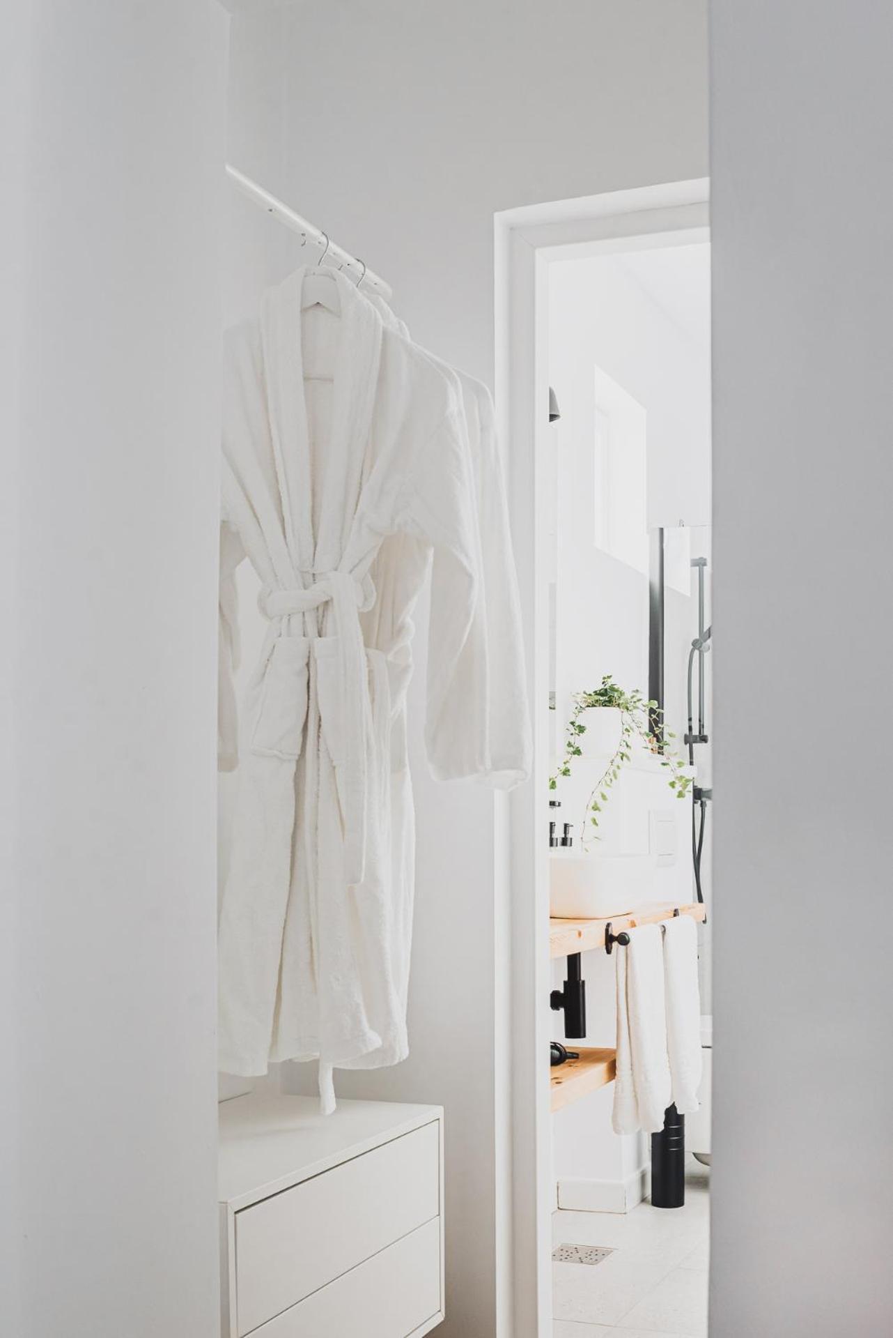 Voya Nordic Apartment-A Luxury Oasis In The Old Town Braşov Exterior foto